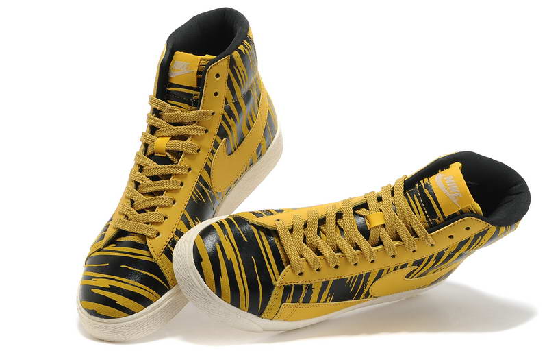 Nike Blazer Mid Suede chaussures femmes noir jaune (2)